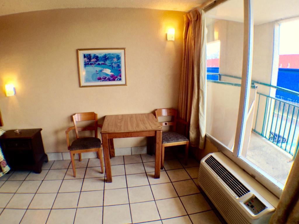 バジェット イン モーテル オースティン 部屋 写真